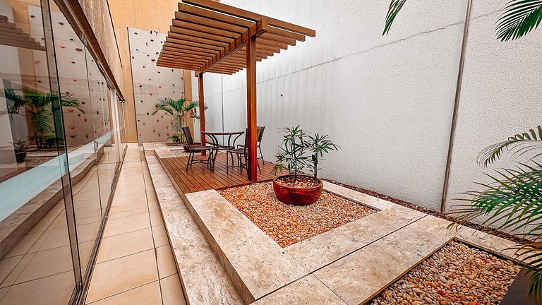 Apto 2Q| Varanda  | Jardim Goias