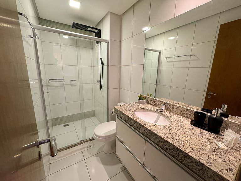 Flat moderno c/ vista + piscina e academia | Bueno