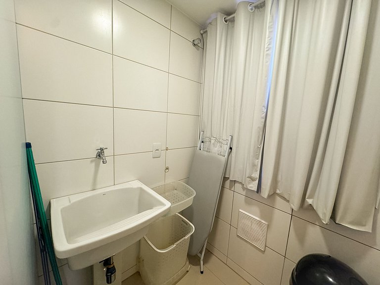 Flat moderno c/ vista + piscina e academia | Bueno