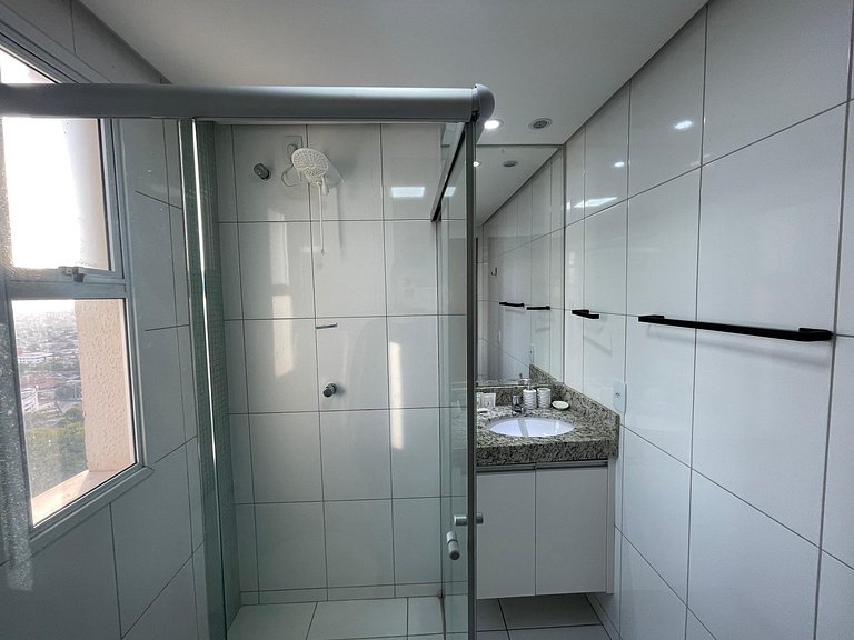 Loft moderno 2 suítes | Piscina + Academia | Bueno