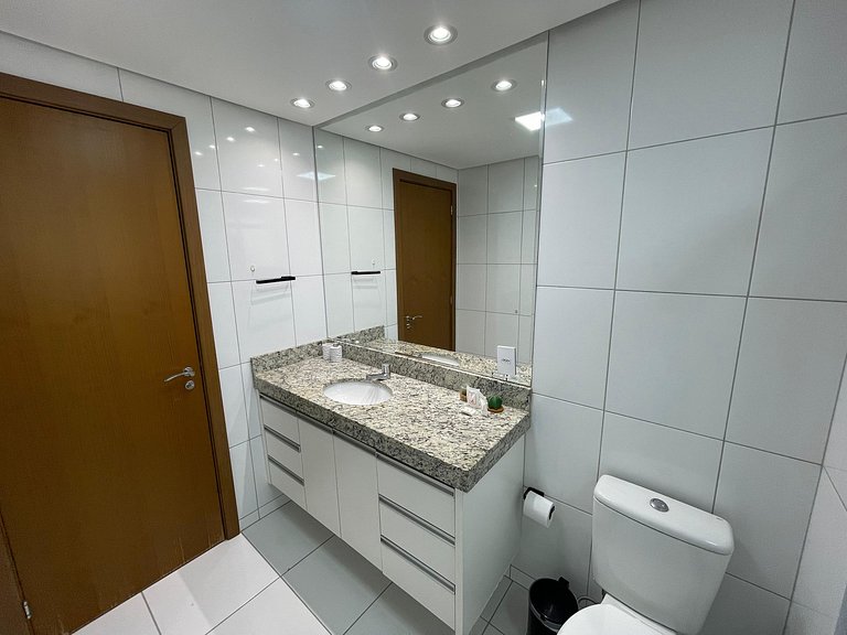 Loft moderno 2 suítes | Piscina + Academia | Bueno