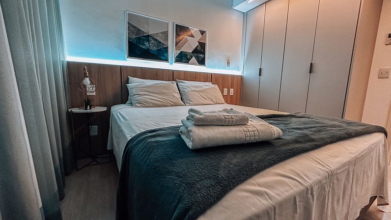 Flat 1Q, cama queen e sofá-cama - Blend Marista