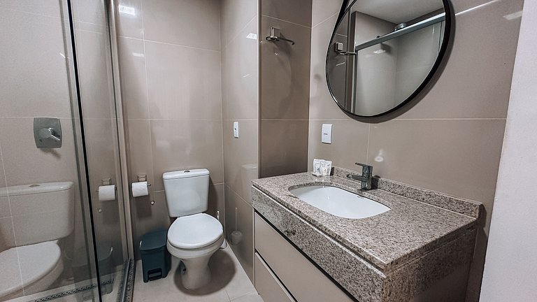 Flat 2Q, Marista, Andar Alto - próx Órion