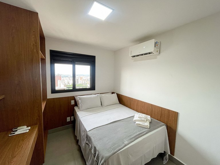 Apto 2Q c/ suíte, andar alto - St Oeste