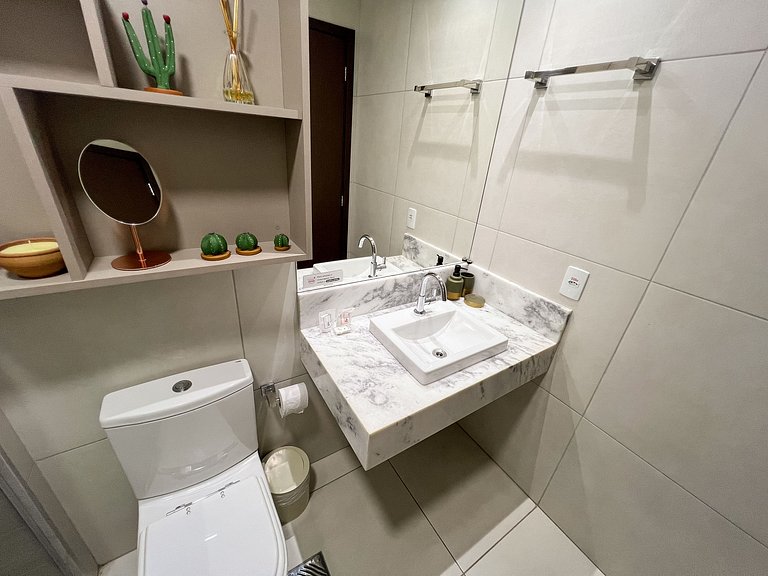 Flat espaçoso andar alto, @Bueno - próx IPOG/CBCO