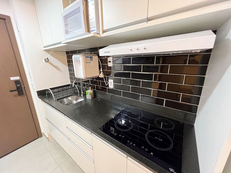 Flat espaçoso andar alto, @Bueno - próx IPOG/CBCO