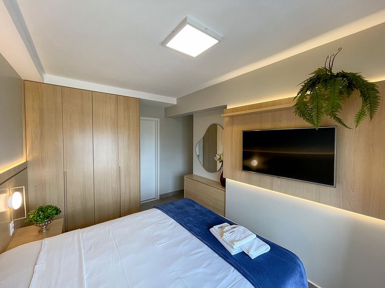 Apto Moderno | 2Q + Piscina + Garagem