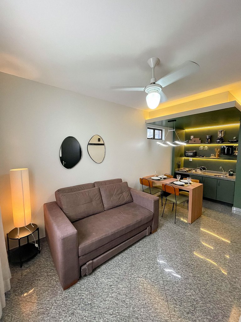 Flat 1Q sofisticado | Piscina | Setor Central