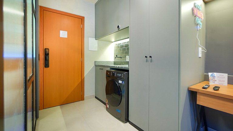 Flat moderno, impecável no Setor Bueno