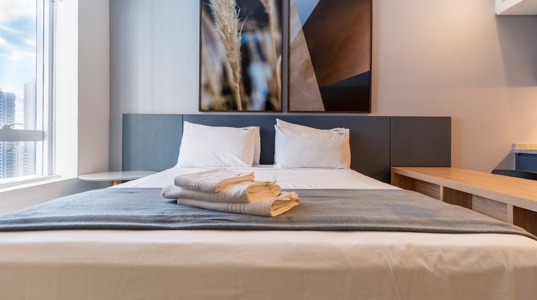 Flat no Marista, Cama Queen - próx Órion/IPOG/CBCO