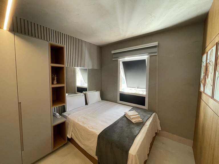 Flat 1Q, completo no Marista - próx Órion