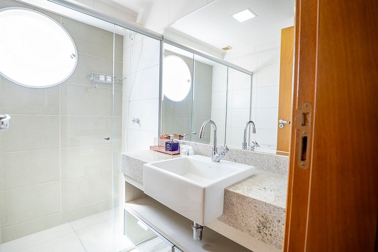 Apto 2Q moderno | Varanda c/ vista | Piscina
