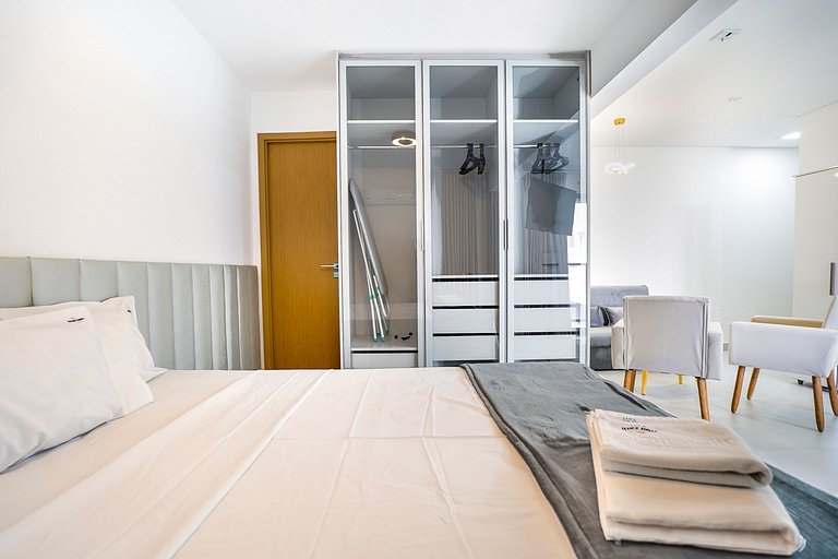 Incrível flat Pq. Vaca Brava c/ vista, andar alto