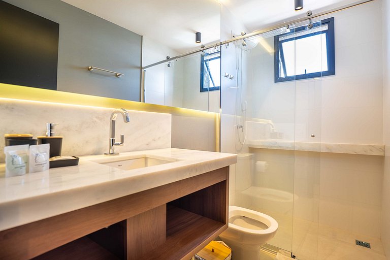 Apto Moderno | Piscina | Wi-Fi | Garagem | Bueno