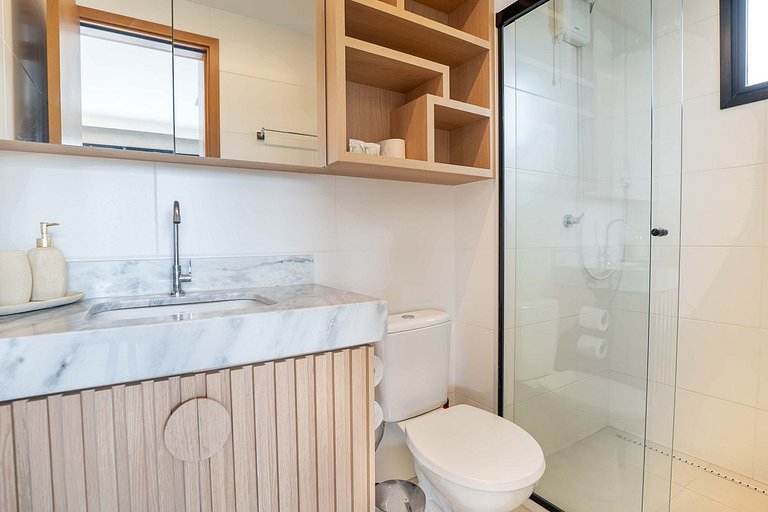 Flat novo e moderno | Piscina + academia | Bueno
