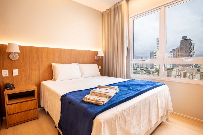 Flat novo, cama queen - próx Órion/IPOG/CBCO