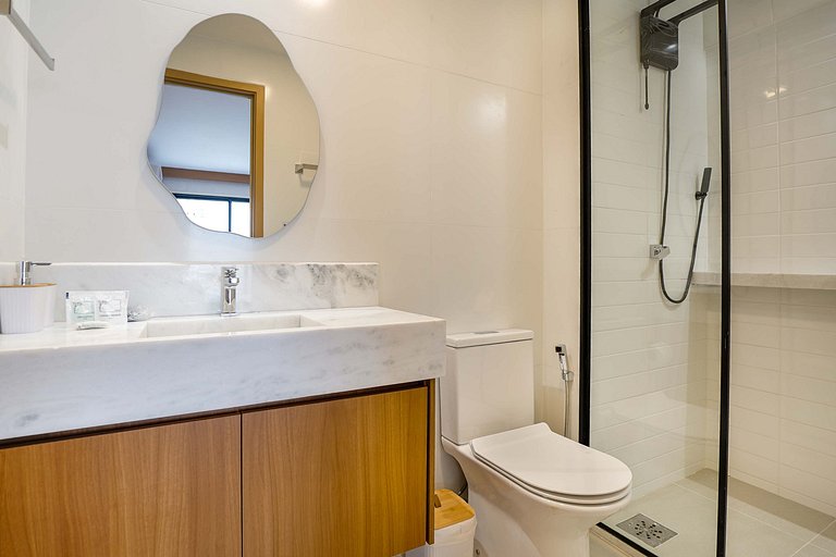 Flat luxuoso e completo perto do Vaca Brava