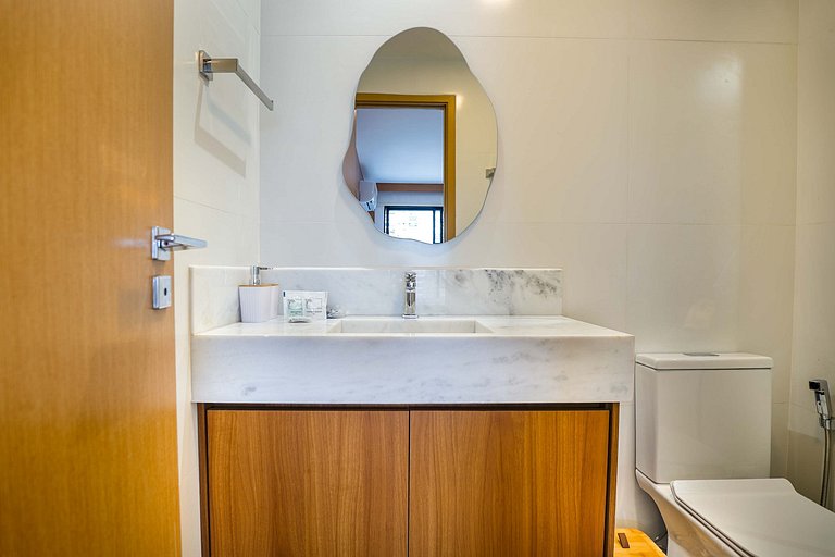 Flat luxuoso e completo perto do Vaca Brava