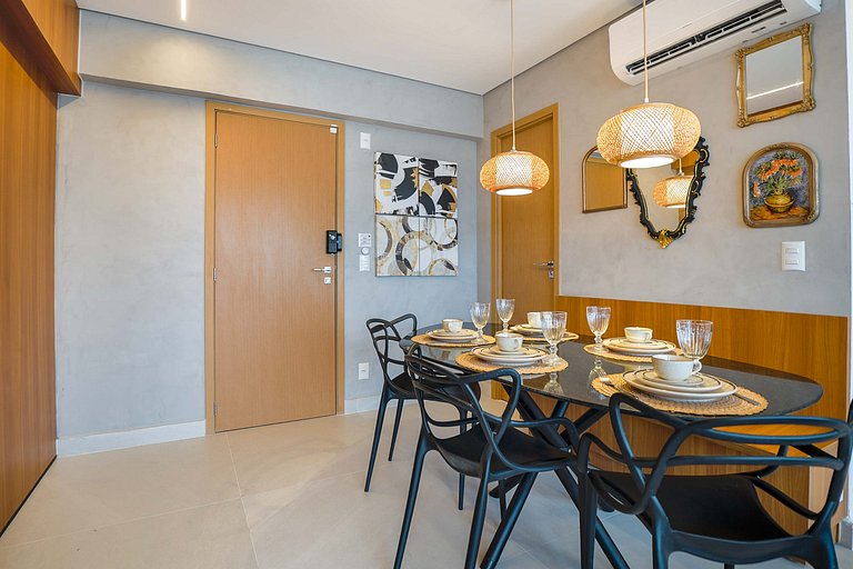 Flat luxuoso e completo perto do Vaca Brava