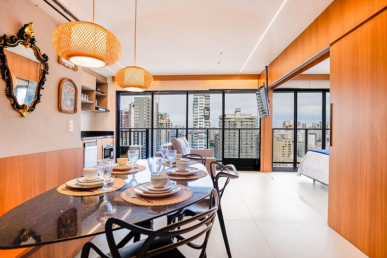 Flat luxuoso e completo perto do Vaca Brava