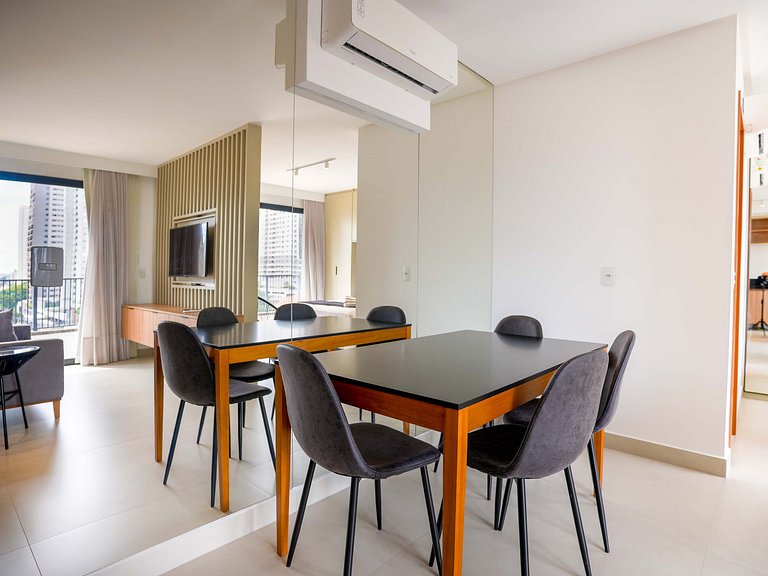 Flat c/ varanda | Piscina + academia| Bueno