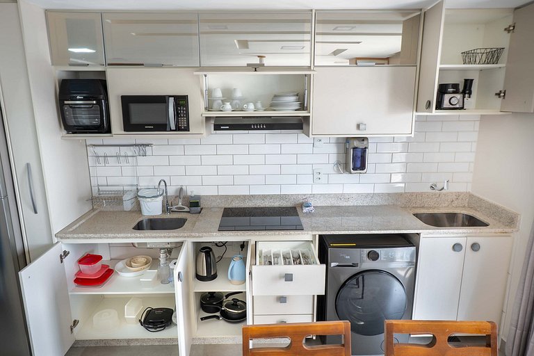 Studio no Bueno | Garagem + Ar Condicionado
