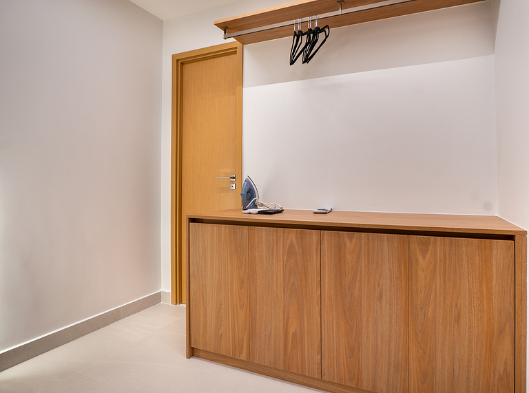 Flat Moderno | Vaga | Frente Shopping | Vaca Brava