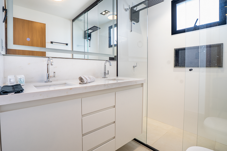 2 Suites | Piscina Privativa | 2 Vagas | Marista