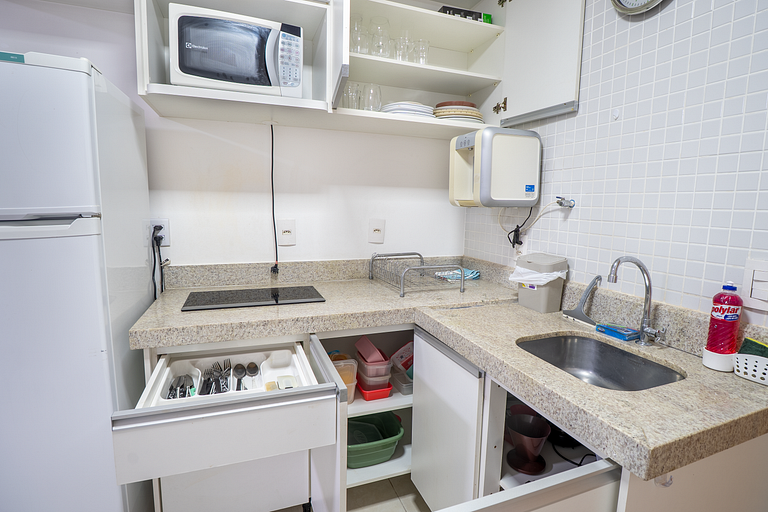 Flat 1Q com Varanda | Coworking | Próx Flamboyant