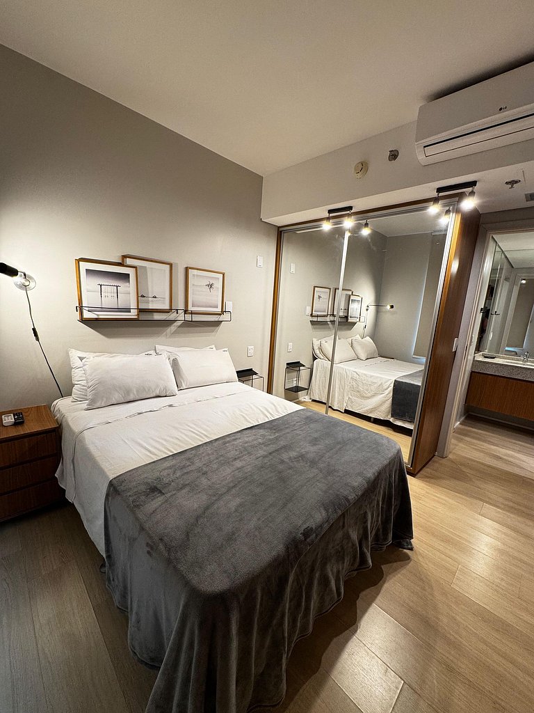 Flat 1Q, cama queen e sofá-cama - Blend Marista