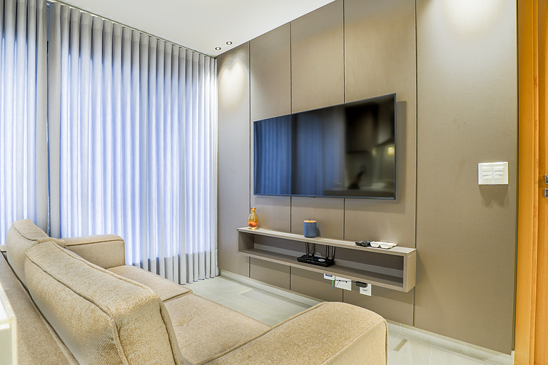 Flat Moderno | Vaga | Frente Shopping | Vaca Brava