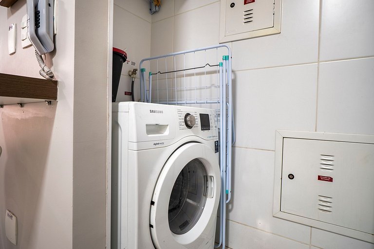 Flat 1Q com suíte |  Piscina + Academia