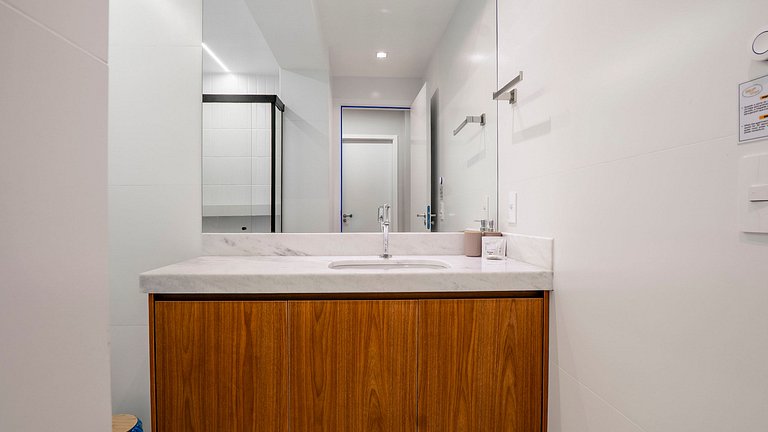 Flat moderno no Bueno | Piscina rooftop | Órion